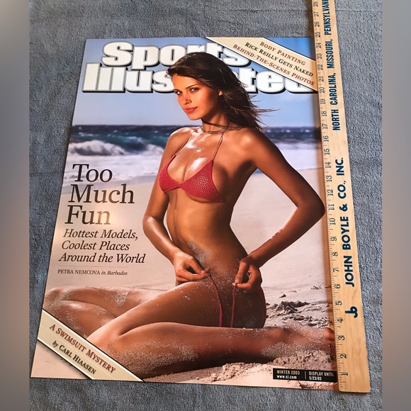 2003 Sports Illustrated Seimsuit Issue Cover Poster - Picture 1 of 3